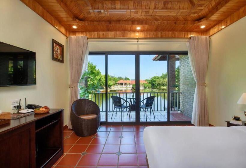 اتاق پریمیوم با چشم‌انداز دریاچه, Memorina Ninh Binh Resort