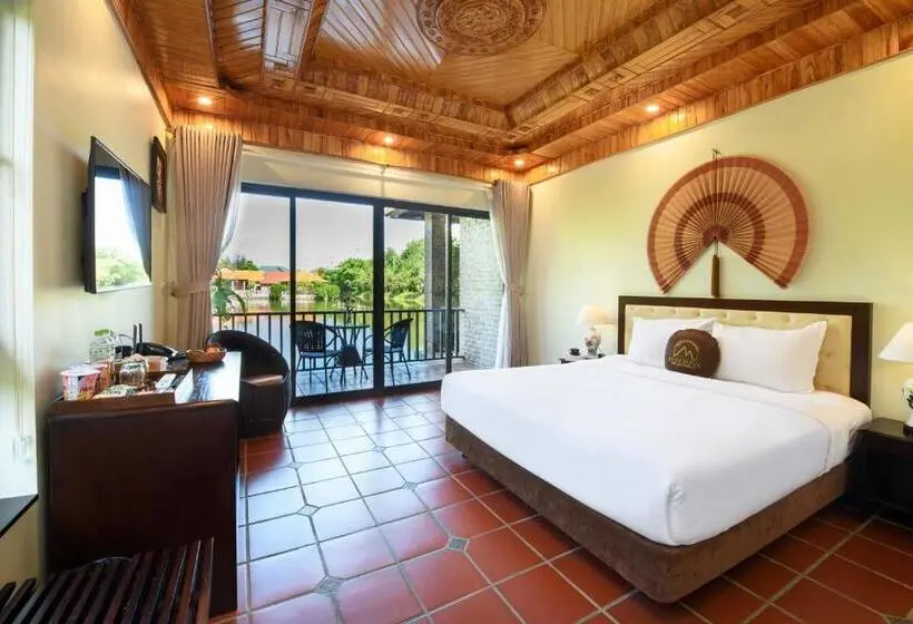 اتاق پریمیوم با چشم‌انداز دریاچه, Memorina Ninh Binh Resort