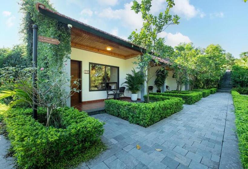 اتاق لوکس با چشم‌انداز باغ, Memorina Ninh Binh Resort
