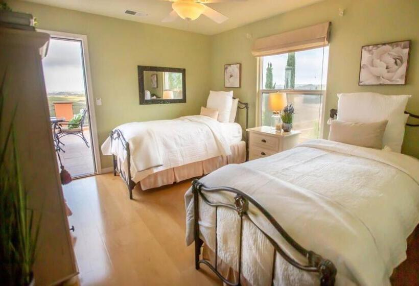 منزل غرفتين نوم, Aterno Vineyard, Guest House