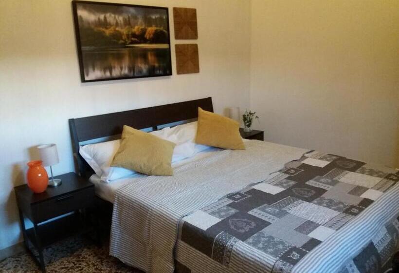 اتاق استاندارد با سرویس بهداشتی مشترک, Near To Pisa Airport Guesthouse
