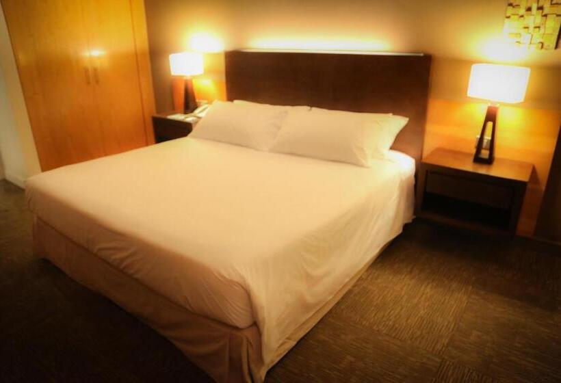 带阳台的豪华间, Alto Del Sol Calama