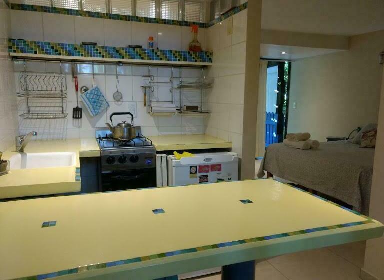 标准平房, La Isla Ostende