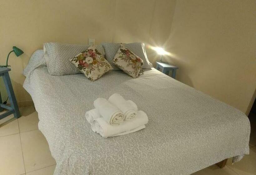 标准平房, La Isla Ostende