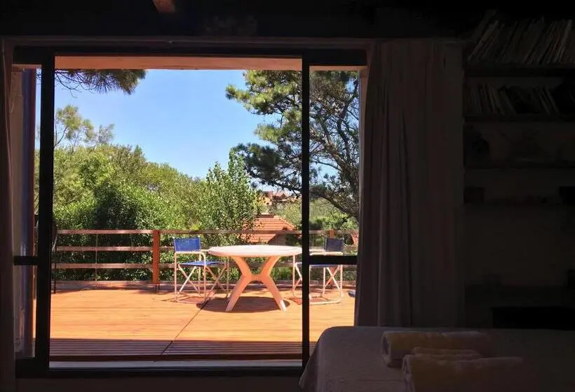 デラックスルーム, La Isla Ostende