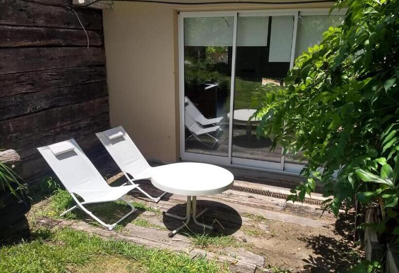 低层单卧公寓, La Isla Ostende