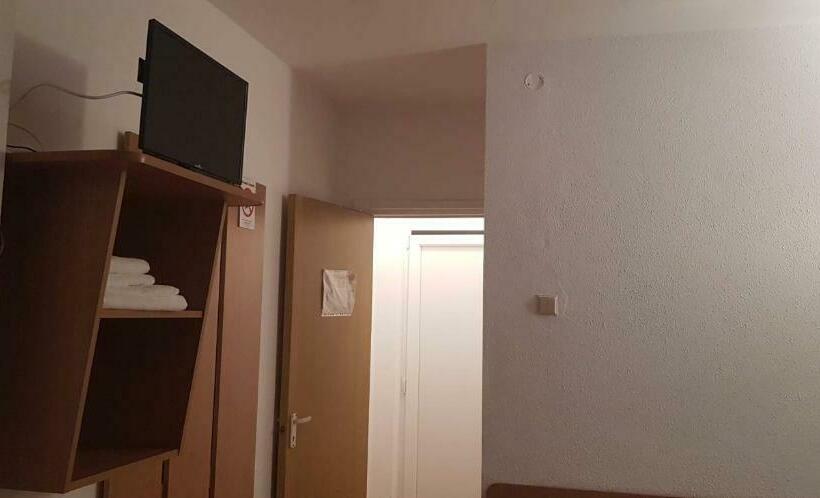 اتاق استاندارد, Motel Dacia