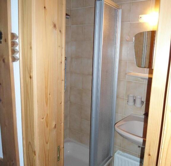 带厨房的标准房间, Haus Talblick