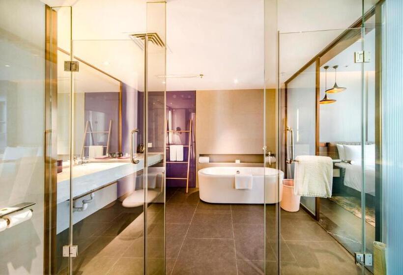 Люкс, Q Hotel Haikou Meilan