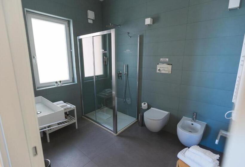 اتاق استاندارد با تخت بزرگ, B&b A Due Passi Dal Mare