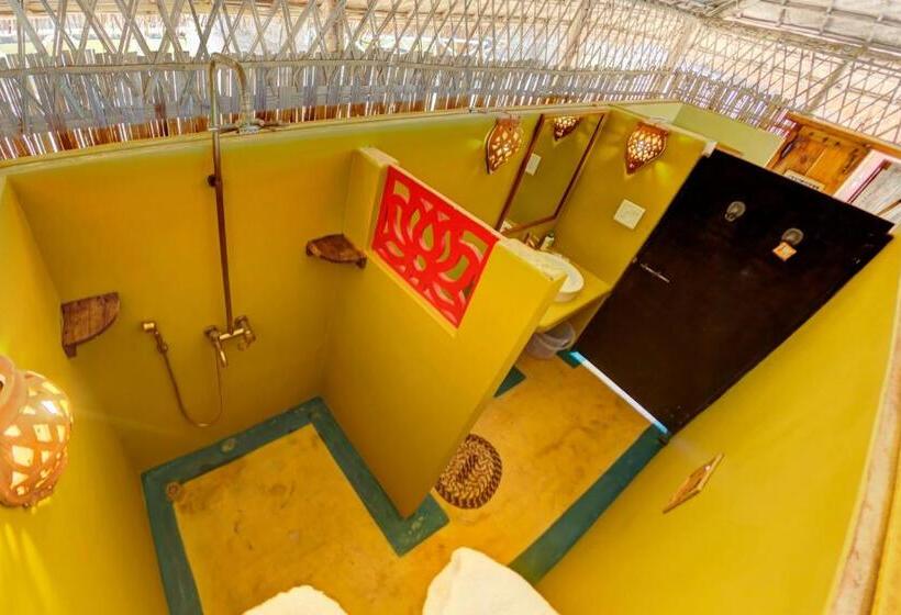 בקתה, Beach Street Eco Resort & Spa