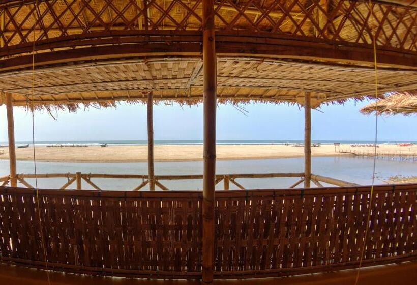 בקתה, Beach Street Eco Resort & Spa