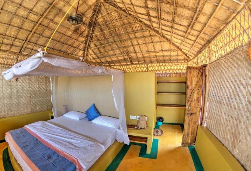 בקתה, Beach Street Eco Resort & Spa