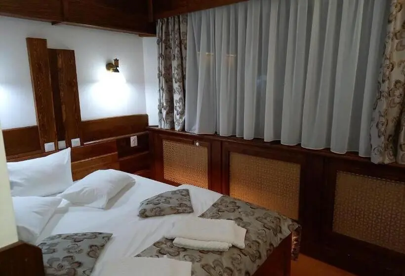 Economy-huone, Villa Elitte Predeal