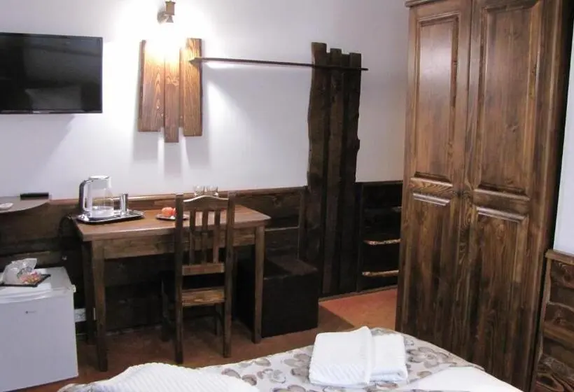 Basic-huone, Villa Elitte Predeal