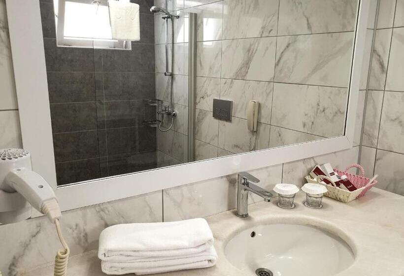 اتاق لوکس, Master Family Club