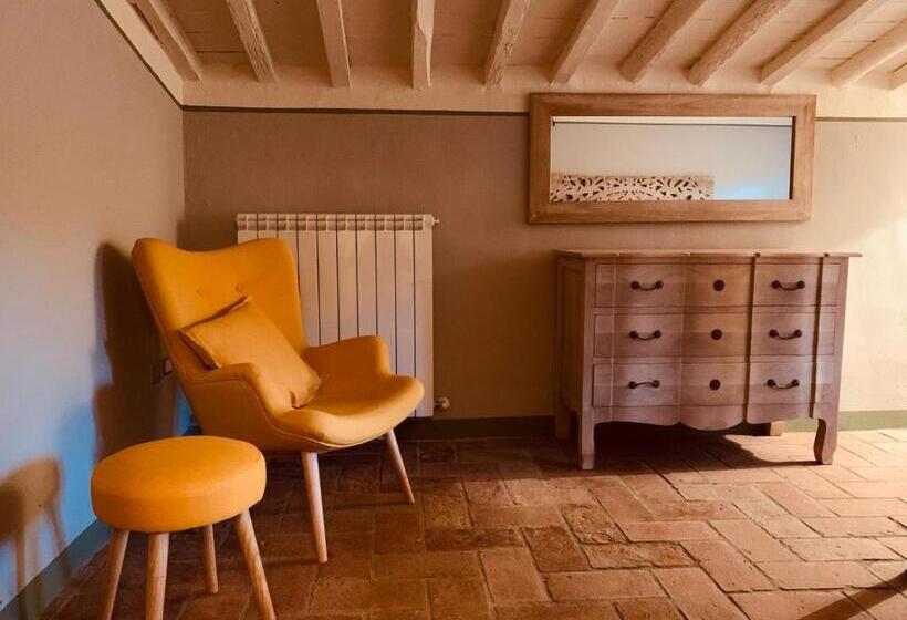 דירת שני חדרים, Podere Il Castellaccio