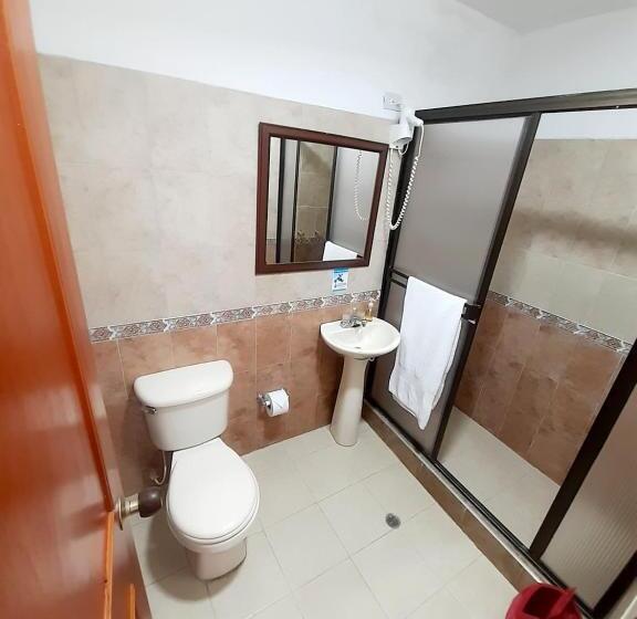 四人标准间, Y Restaurante Colonial Popayan