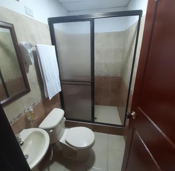 标准三人间, Y Restaurante Colonial Popayan