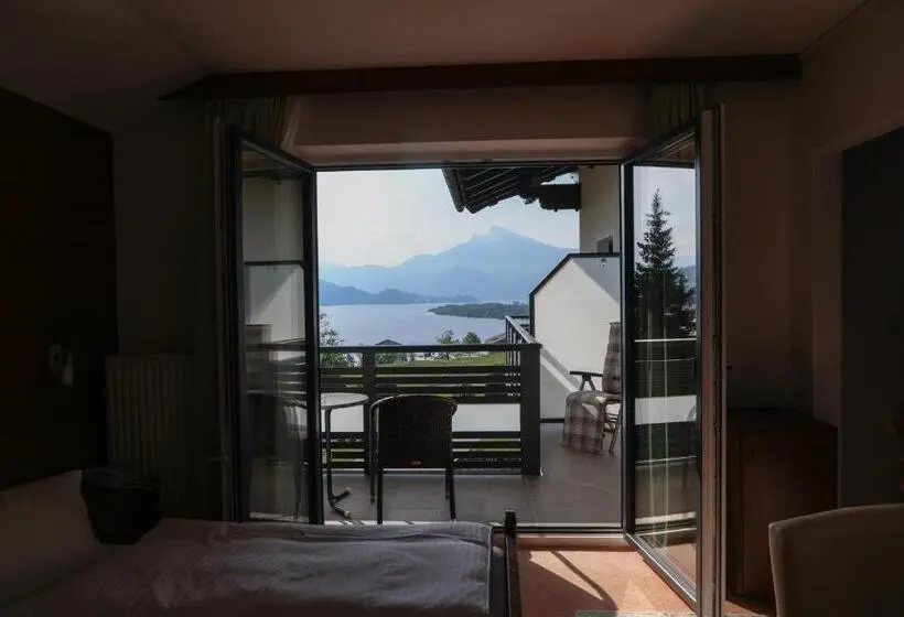 スタンダードトリプルルーム, Pension Strobl