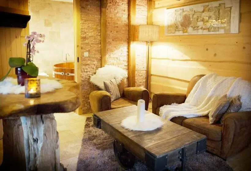 ハイドロマッサージバス付きスイート, Domaine Du Haut Jardin Hôtel & Chalets Spa Privé