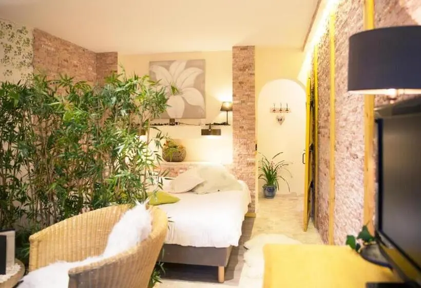 デラックスルーム, Domaine Du Haut Jardin Hôtel & Chalets Spa Privé