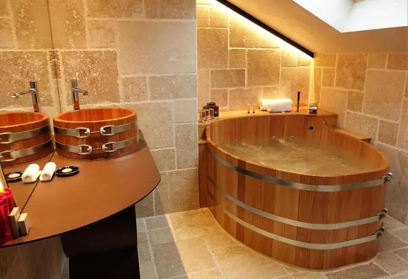 ハイドロマッサージバス付きスイート, Domaine Du Haut Jardin Hôtel & Chalets Spa Privé