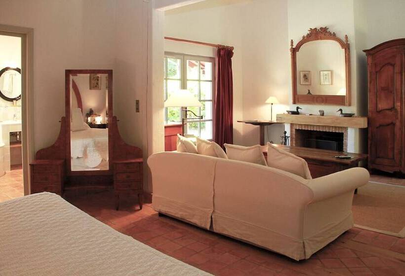 デラックススイート, Auberge Ostapé