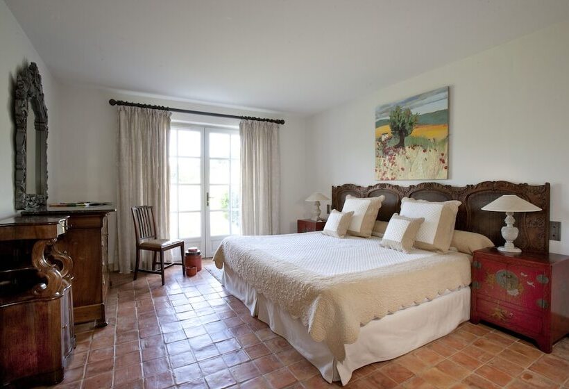 デラックススイート, Auberge Ostapé