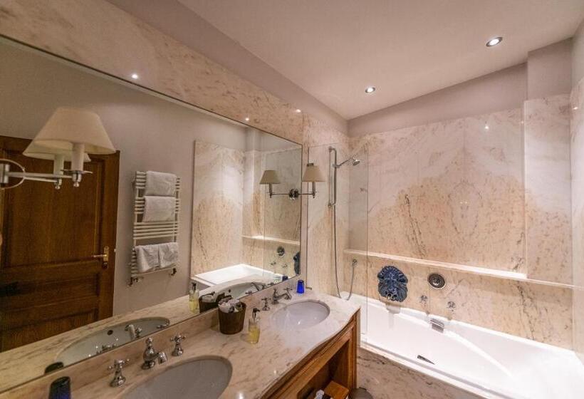 スタンダードルーム, Auberge Saint Walfrid Hôtel Restaurant & Spa