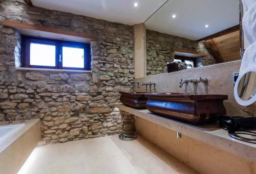 Prestige-huone, Auberge Saint Walfrid Hôtel Restaurant & Spa