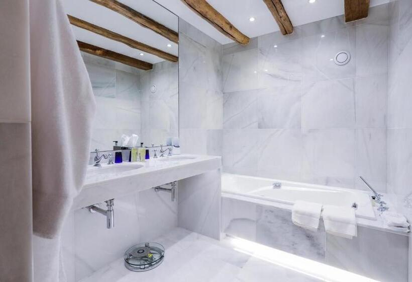 ジュニアスイート, Auberge Saint Walfrid Hôtel Restaurant & Spa