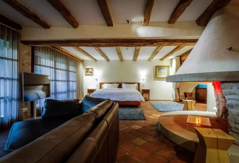 Sviitti, Auberge Saint Walfrid Hôtel Restaurant & Spa