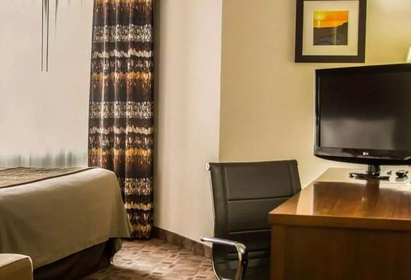 キングサイズベッドのスタンダードルーム, Comfort Inn