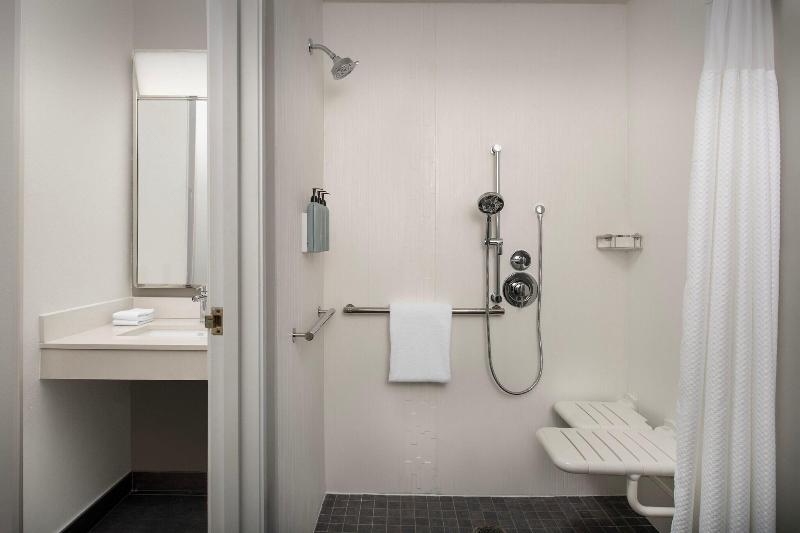 Номер Стандарт, Courtyard By Marriott Dayton Beavercreek