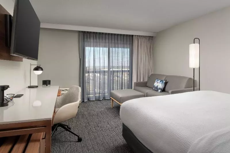 キングサイズベッドのスタンダードルーム, Courtyard By Marriott Dayton Beavercreek