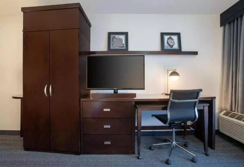 اتاق استاندارد با بالکن, Courtyard Worcester
