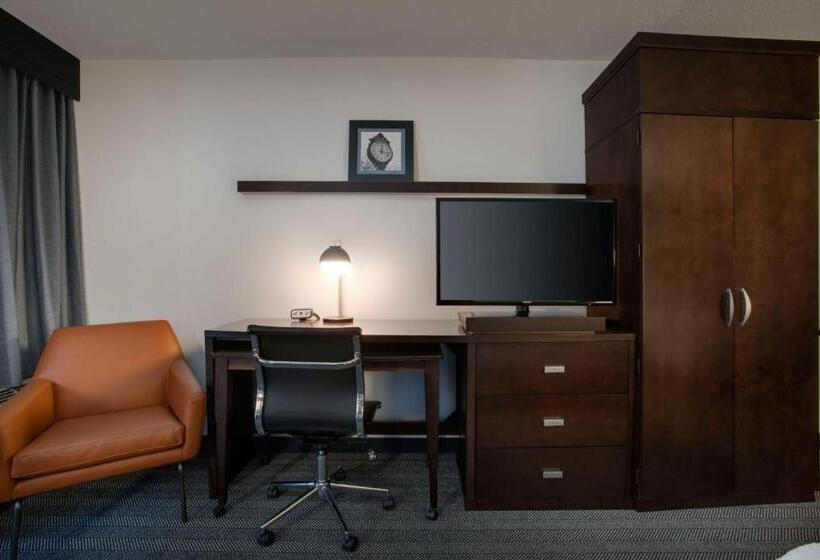 발코니 디럭스 룸, Courtyard Worcester