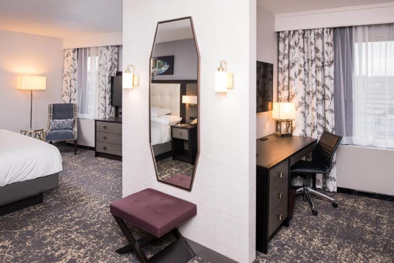 Студио Стандарт Кровать Кинг, Doubletree By Hilton Utica