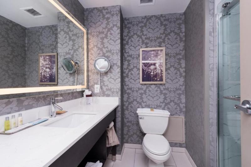 إستوديو قياسى سرير كينج, Doubletree By Hilton Utica