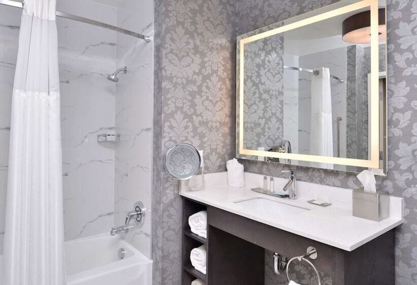 إستوديو قياسى سرير مزدوج, Doubletree By Hilton Utica