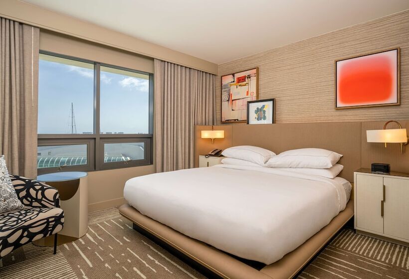 Люкс, Hilton San Diego Gaslamp Quarter