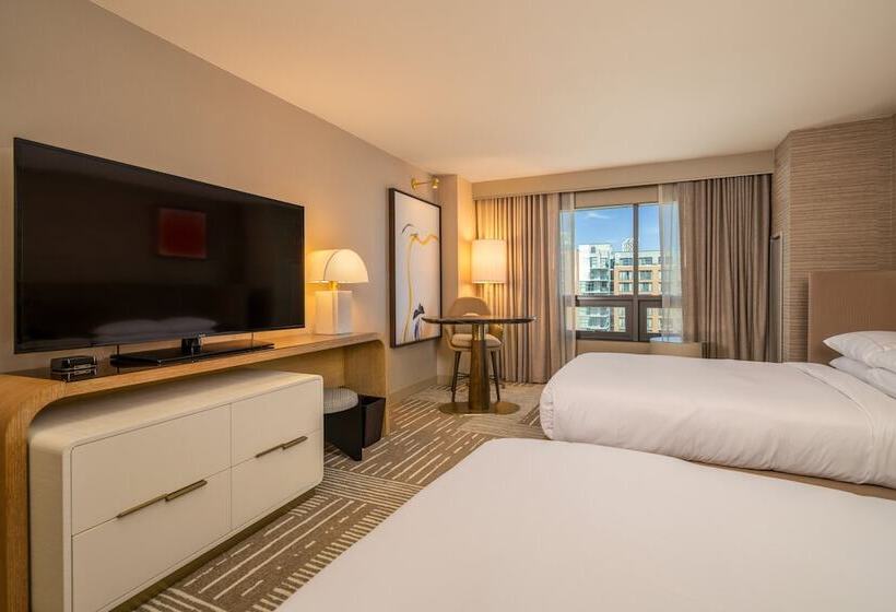 Номер Премиум, Hilton San Diego Gaslamp Quarter