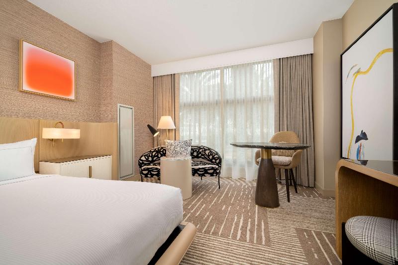 Номер Deluxe Кровать Кинг, Hilton San Diego Gaslamp Quarter