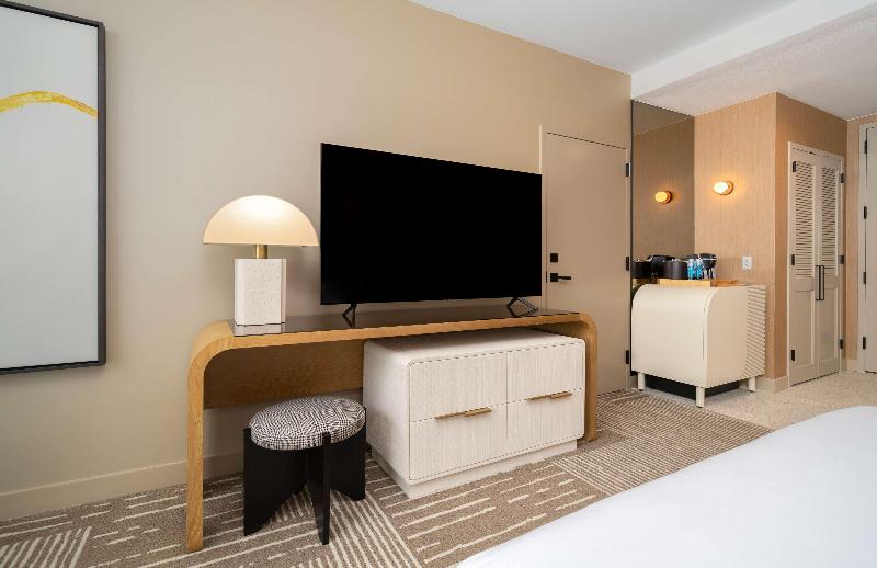 Номер Deluxe Кровать Кинг, Hilton San Diego Gaslamp Quarter