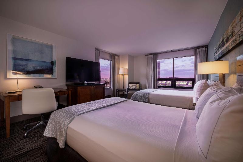 Номер Deluxe, Hilton San Diego Gaslamp Quarter