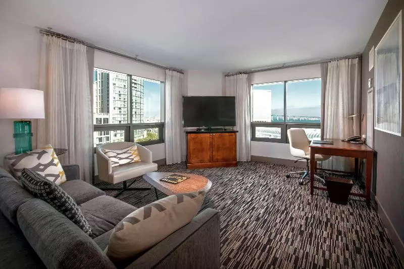سوئیت با تخت بزرگ, Hilton San Diego Gaslamp Quarter