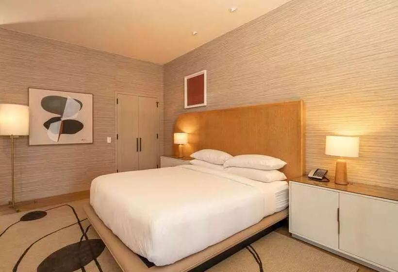 سوئیت با تخت بزرگ, Hilton San Diego Gaslamp Quarter