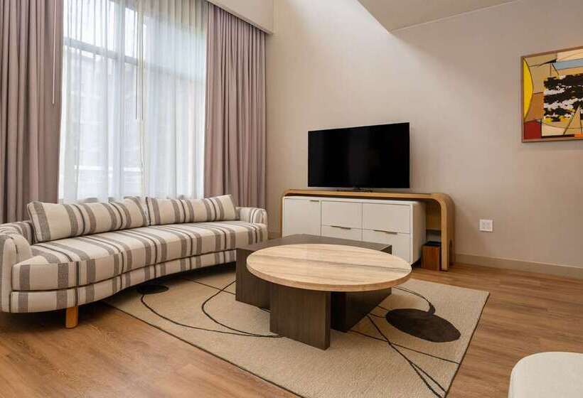 Люкс, Hilton San Diego Gaslamp Quarter