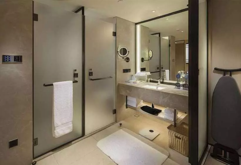 اتاق استاندارد با تخت بزرگ, Hilton San Diego Gaslamp Quarter